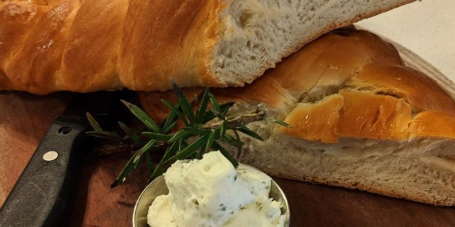 Pre-Order Challah and Passover Dinners from River and Woods